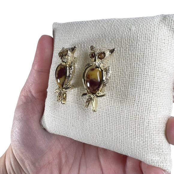 Vintage Owl Gold Tone Faux Tortoise Shell Cabochon Scatter Pins Brooch - Picture 2 of 9